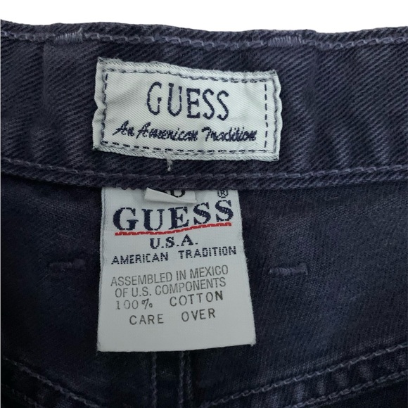 Women’s Guess Shorts. Size 30 - Picture 3 of 5